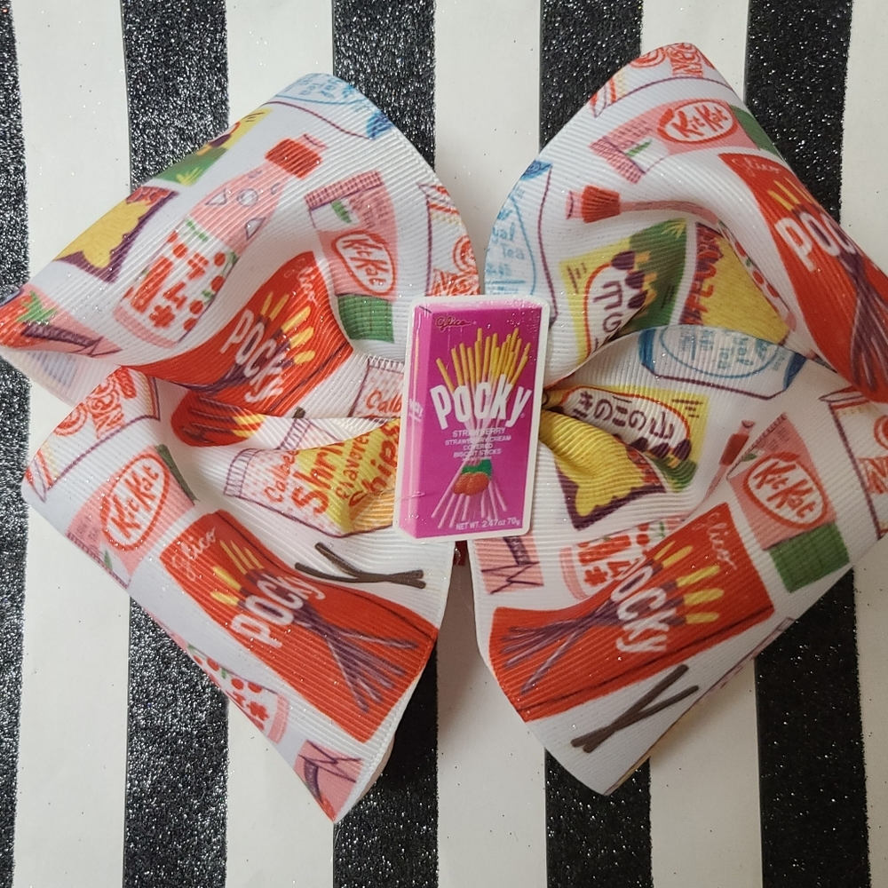 Yummy snacks jumbo hair bow